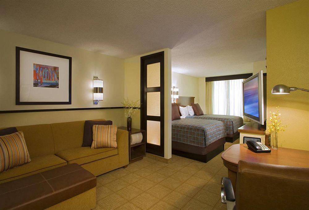 Hyatt Place Sacramento Roseville Room photo